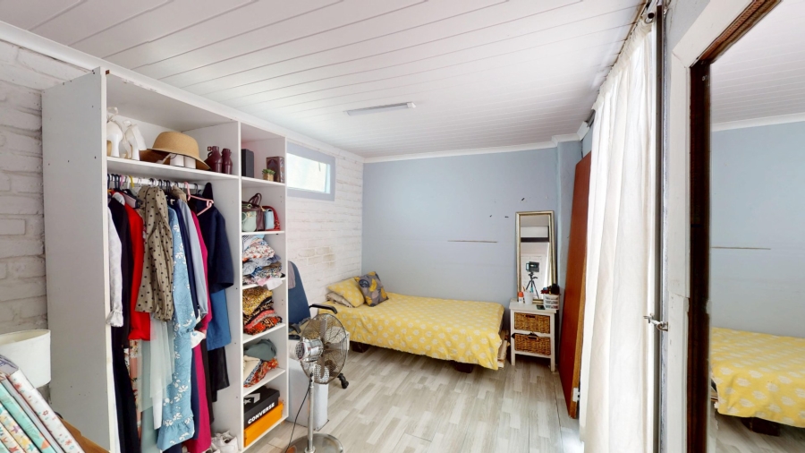 5 Bedroom Property for Sale in Colorado Park Western Cape